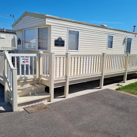 Pg49 8 Berth Pet Friendly Caravan Golden Palm Hotel Chapel Saint Leonards Exterior foto